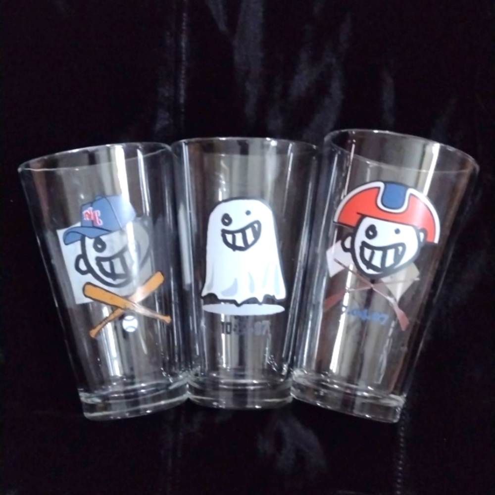 Newbury Comics Trio of Glasses  New 2007